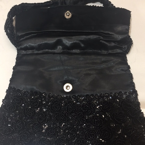 Heavy Beaded and Sequinned Eveni g Bag - Picture 4 of 8